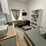 Apartament Garsoniera - Centrum U Jiraskova Namesti *