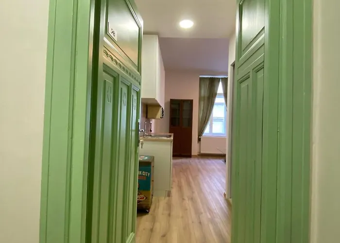 Garsoniera Centr, Na Hradbach 118 * Οστράβα