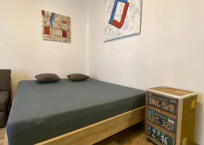 Garsoniera Centr, Na Hradbach 118 Οστράβα