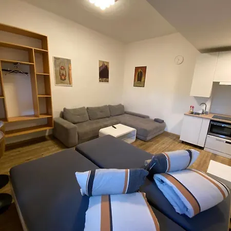 Garsoniera Centr, Na Hradbach 118 * اوسترافا