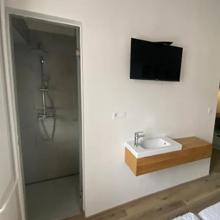 Apartamento Garsoniéra Centr, Na Hradbách 118