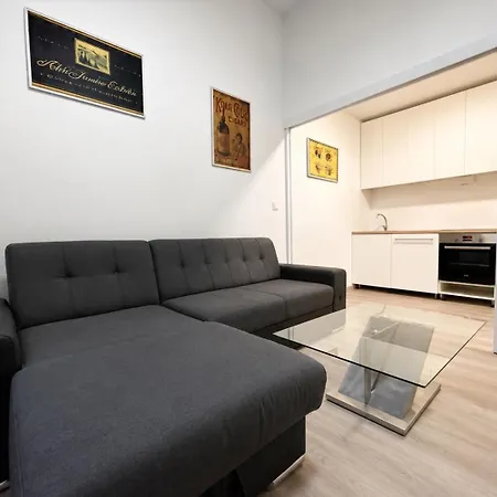 Garsoniéra Centr, Na Hradbách 118 Apartamento Ostrava